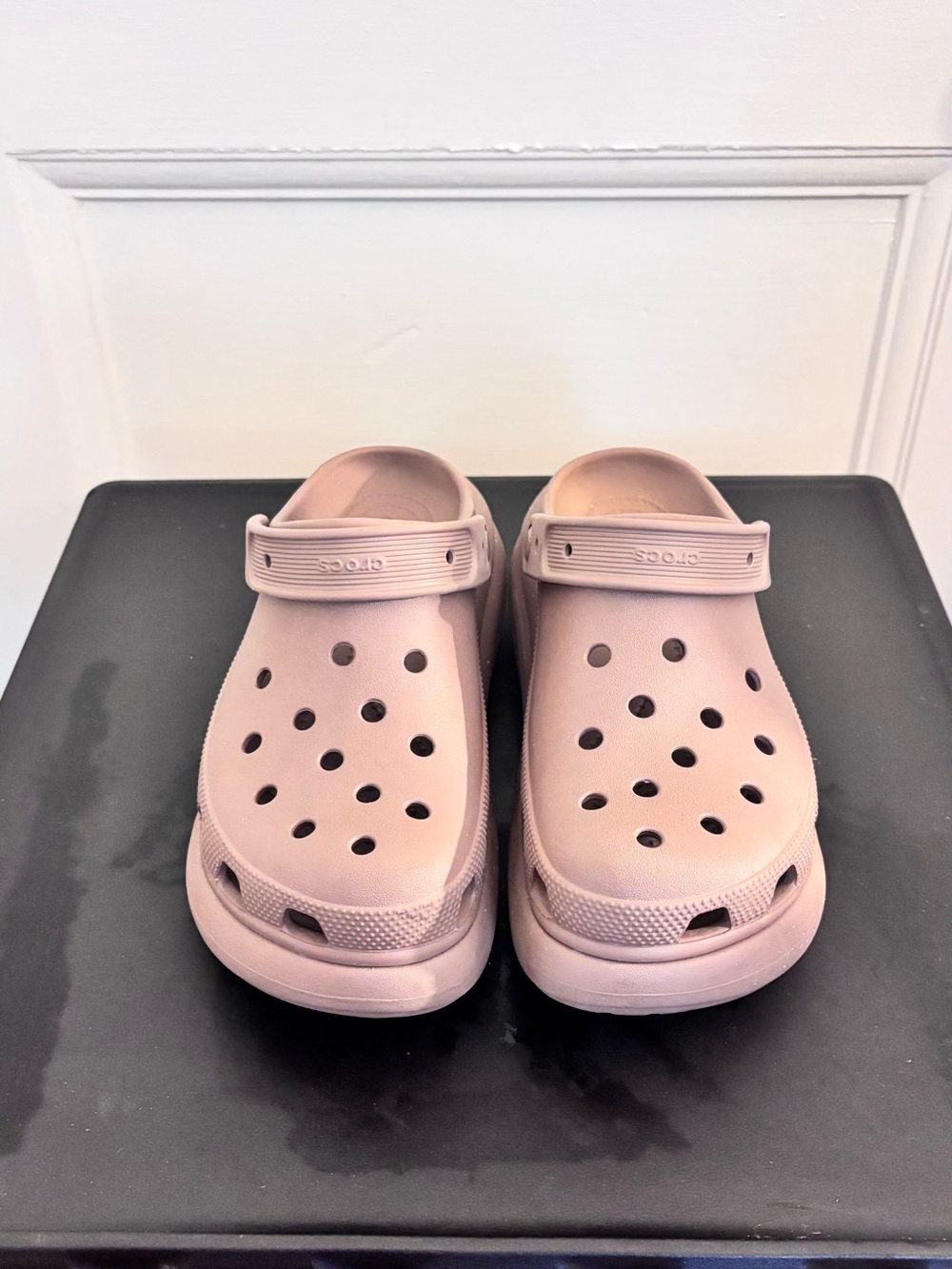 Crocs Classic Crush Clogs – Color Latte - Size W8 M6
